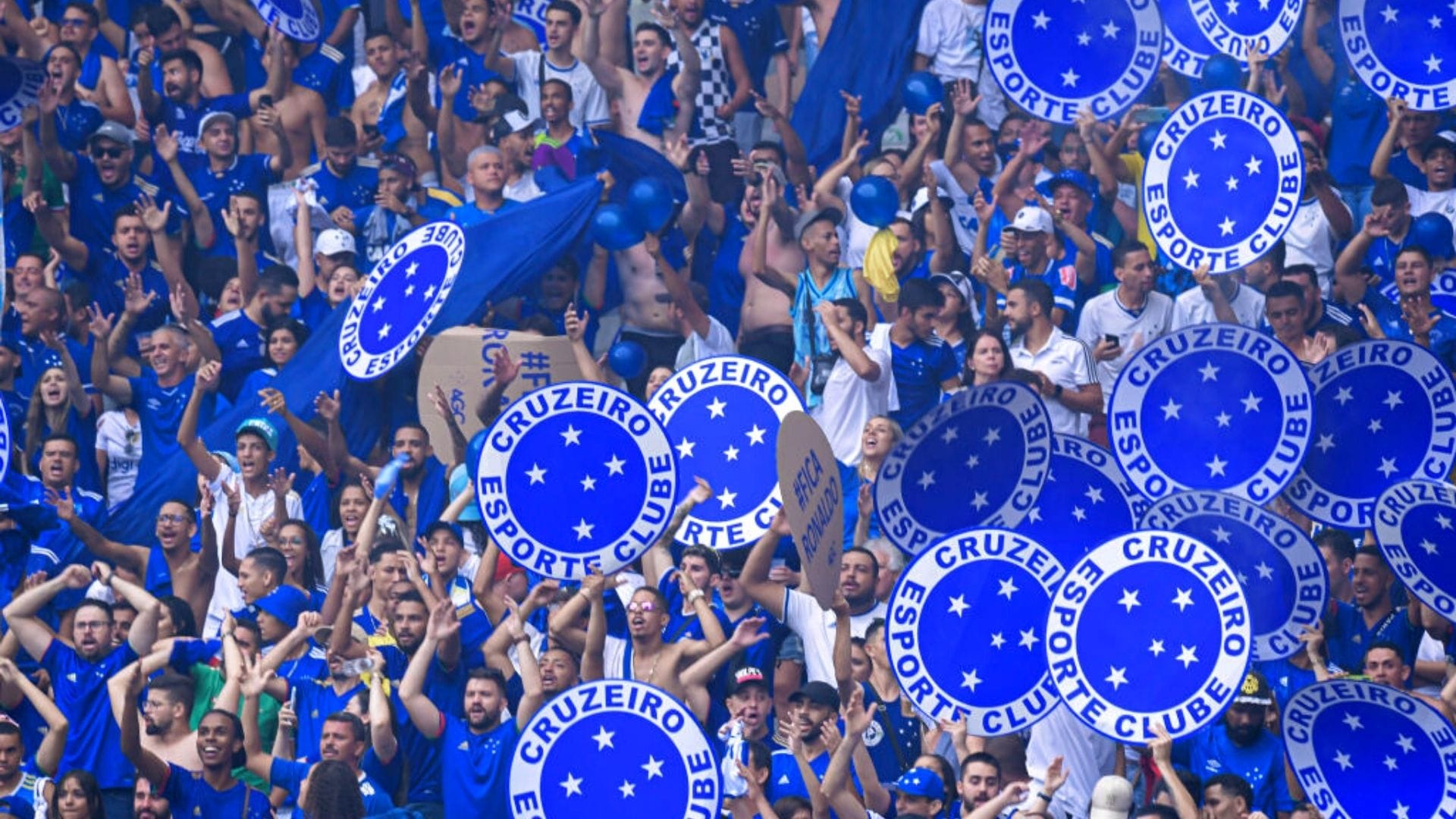 Cruzeiro comemora 104 anos de história